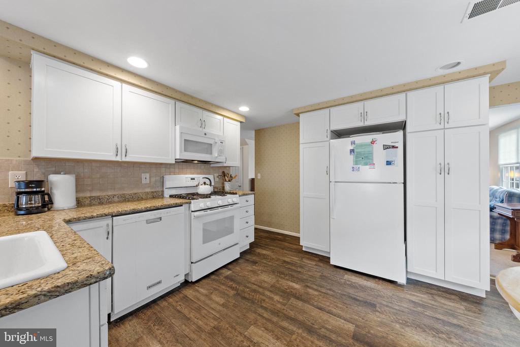 272 N 2ND STREET