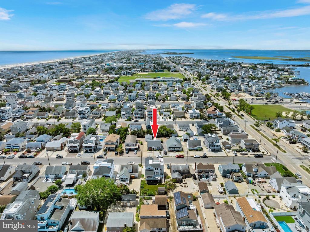 272 N 2ND STREET