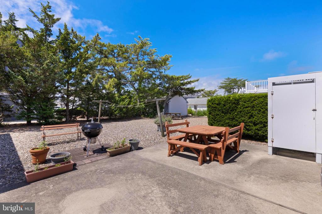 272 N 2ND STREET