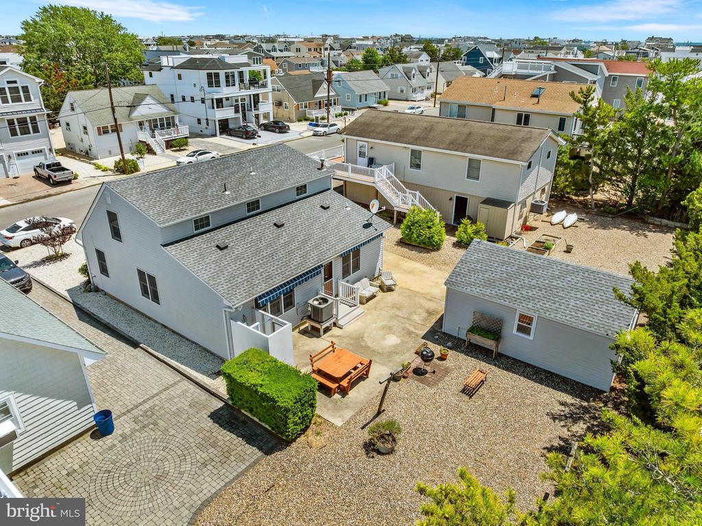 272 N 2ND STREET
