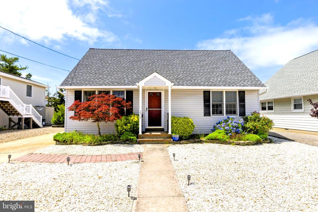 272 N 2ND STREET