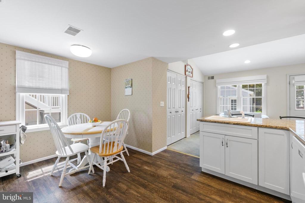 272 N 2ND STREET