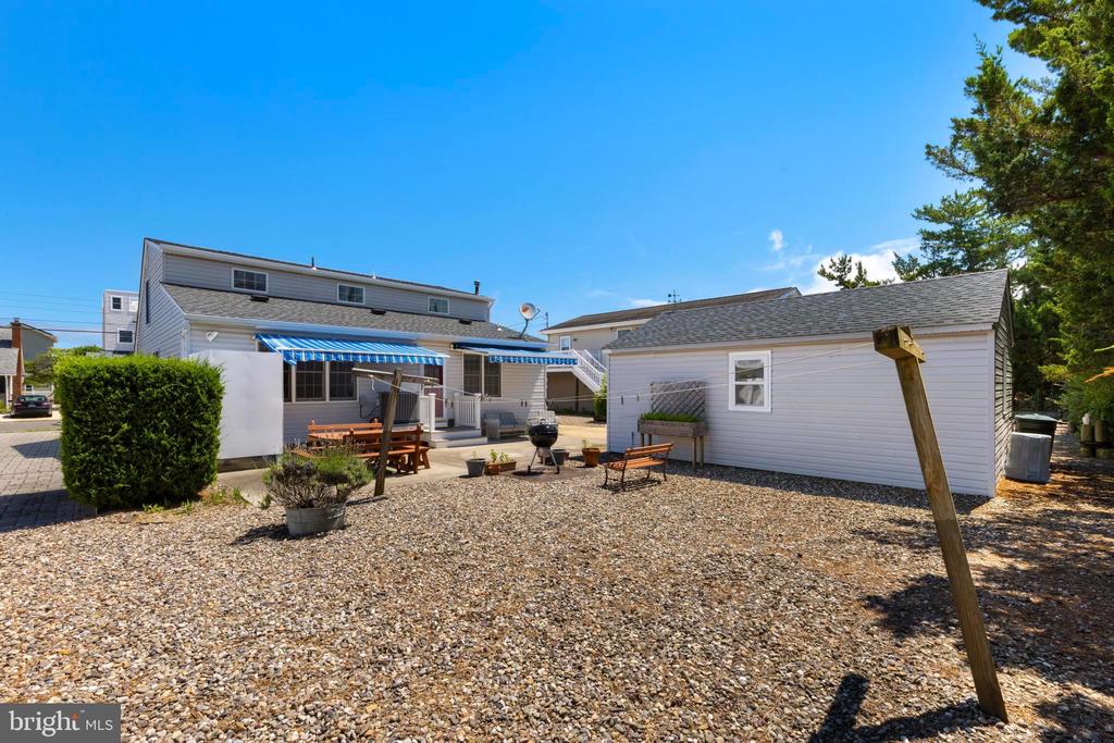 272 N 2ND STREET