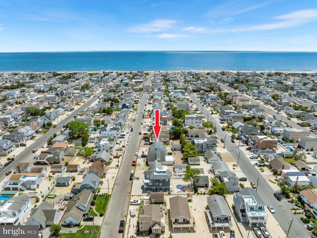 272 N 2ND STREET