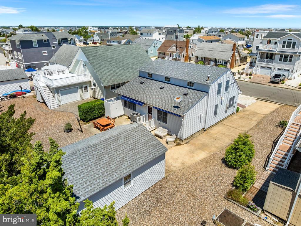 272 N 2ND STREET
