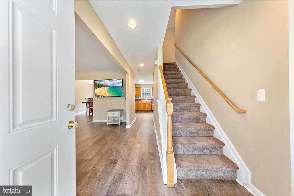 746 RAILROAD DRIVE