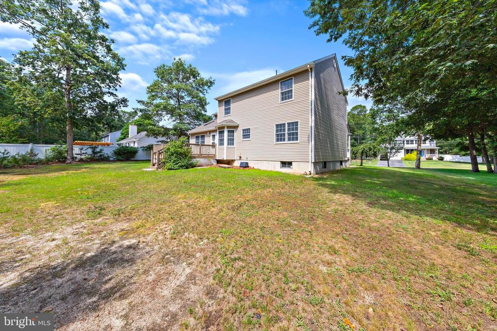 746 RAILROAD DRIVE