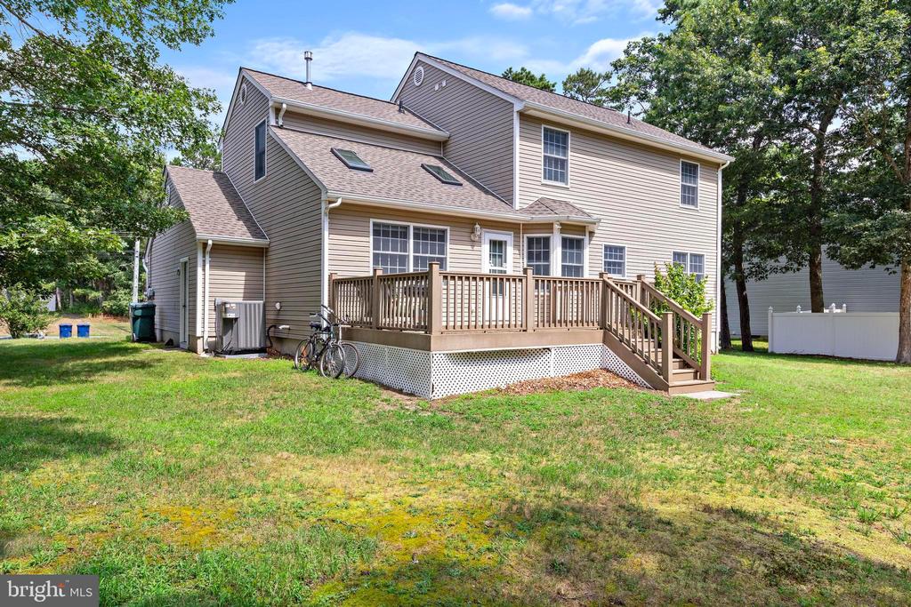 746 RAILROAD DRIVE
