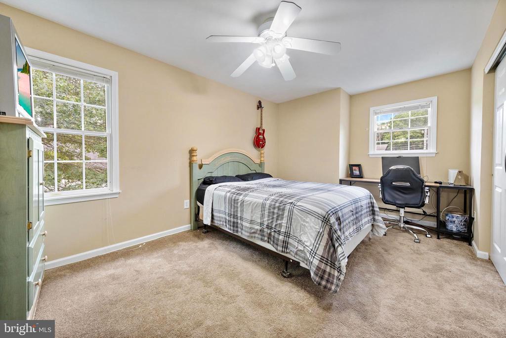 746 RAILROAD DRIVE