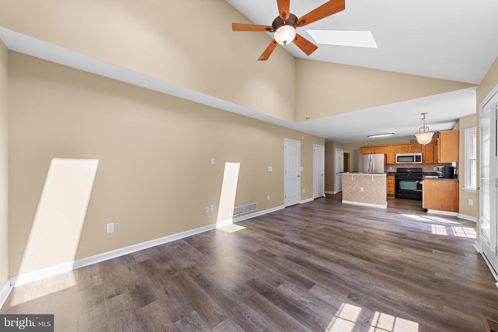 746 RAILROAD DRIVE