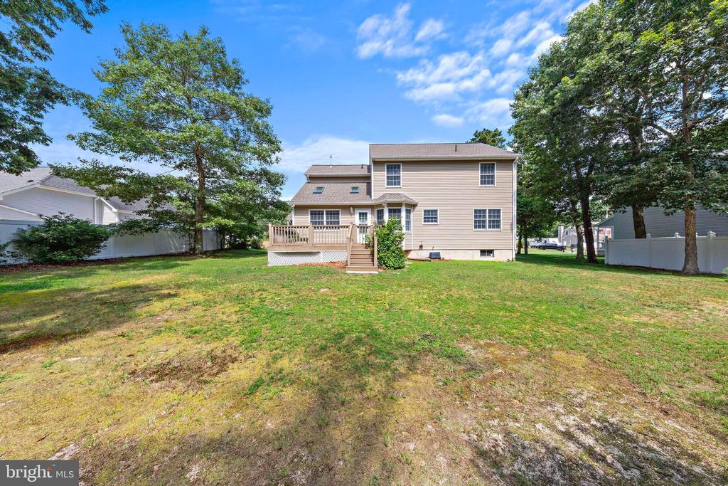 746 RAILROAD DRIVE