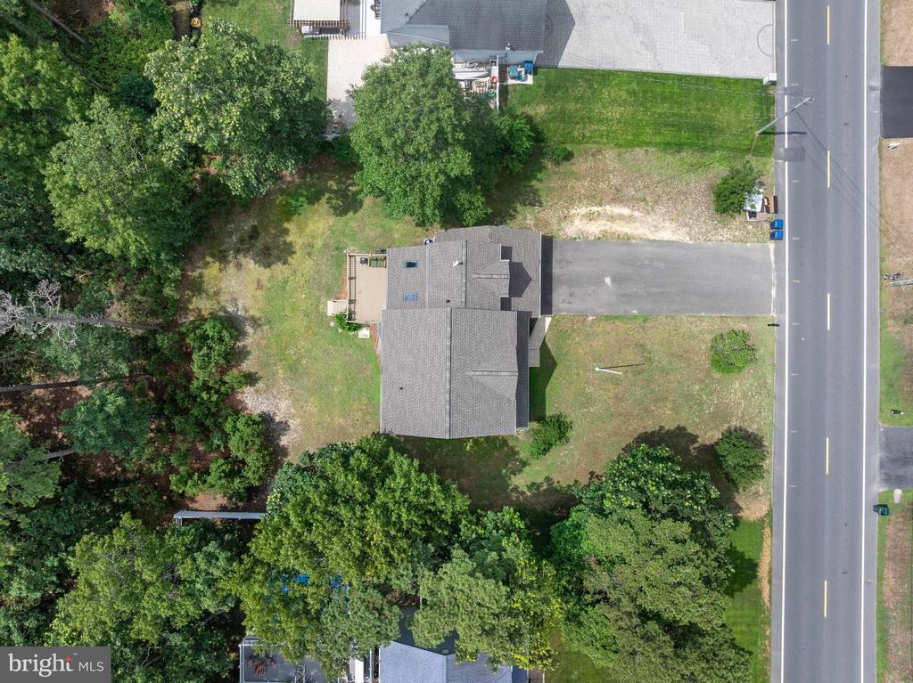 746 RAILROAD DRIVE