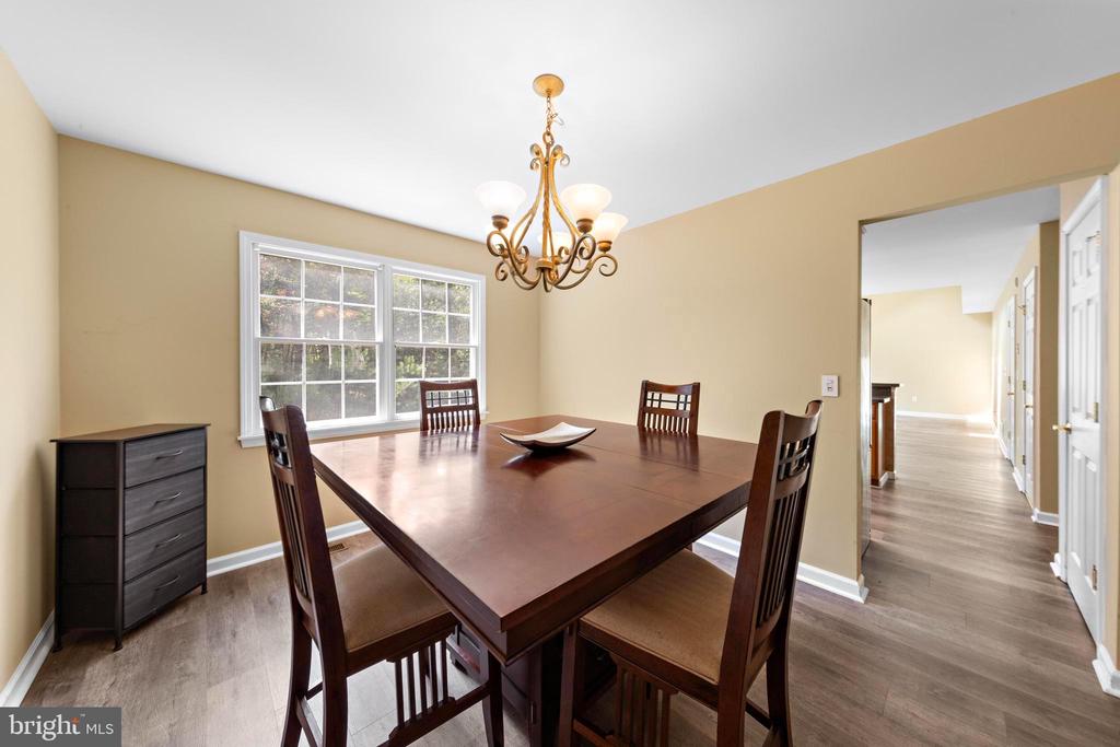 746 RAILROAD DRIVE