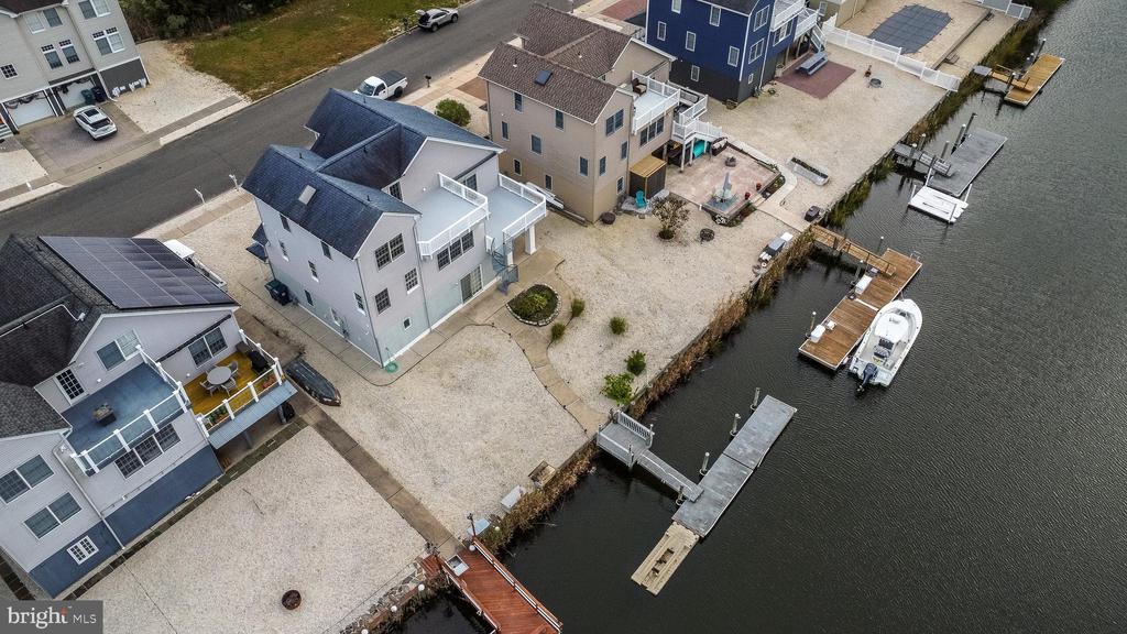 10 SEA ISLE DRIVE