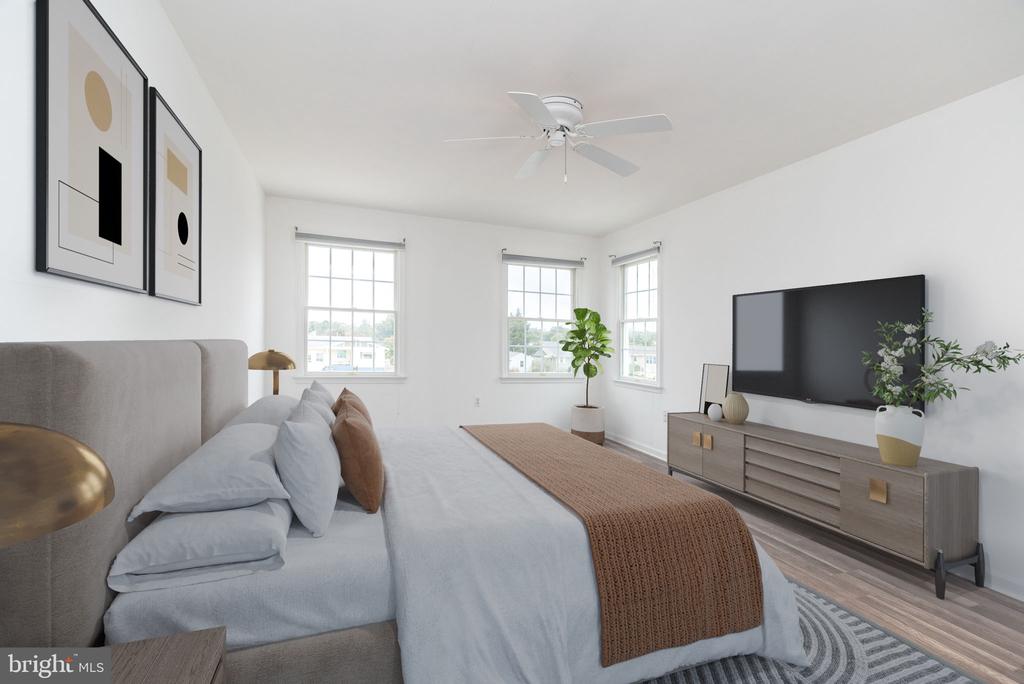 10 SEA ISLE DRIVE