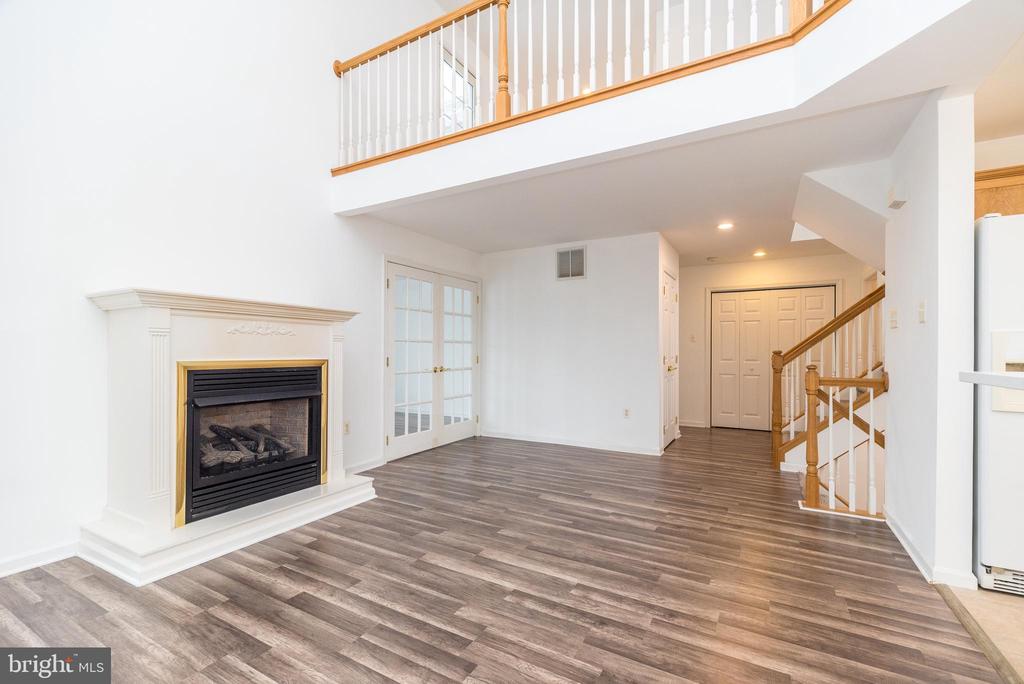 10 SEA ISLE DRIVE