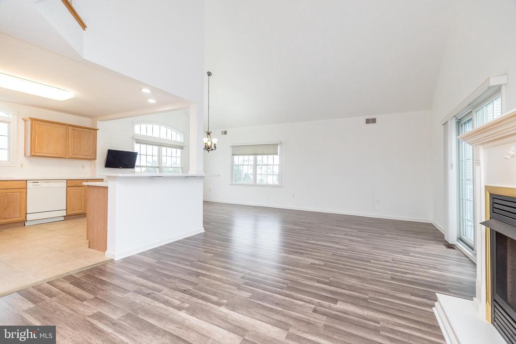 10 SEA ISLE DRIVE