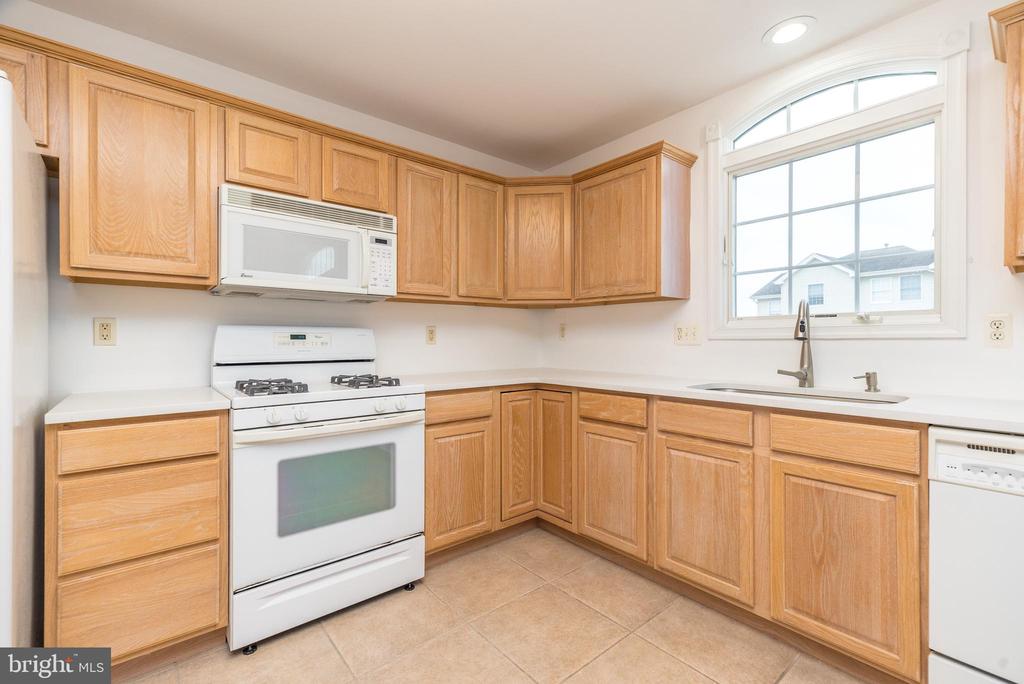 10 SEA ISLE DRIVE