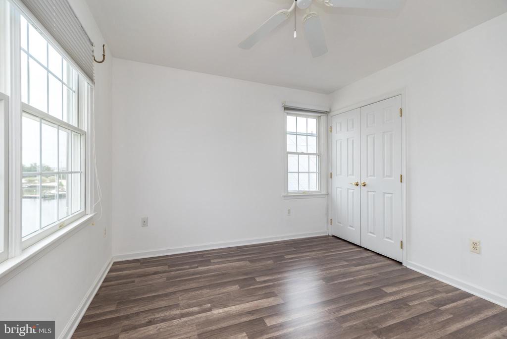 10 SEA ISLE DRIVE