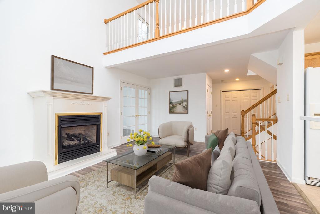 10 SEA ISLE DRIVE