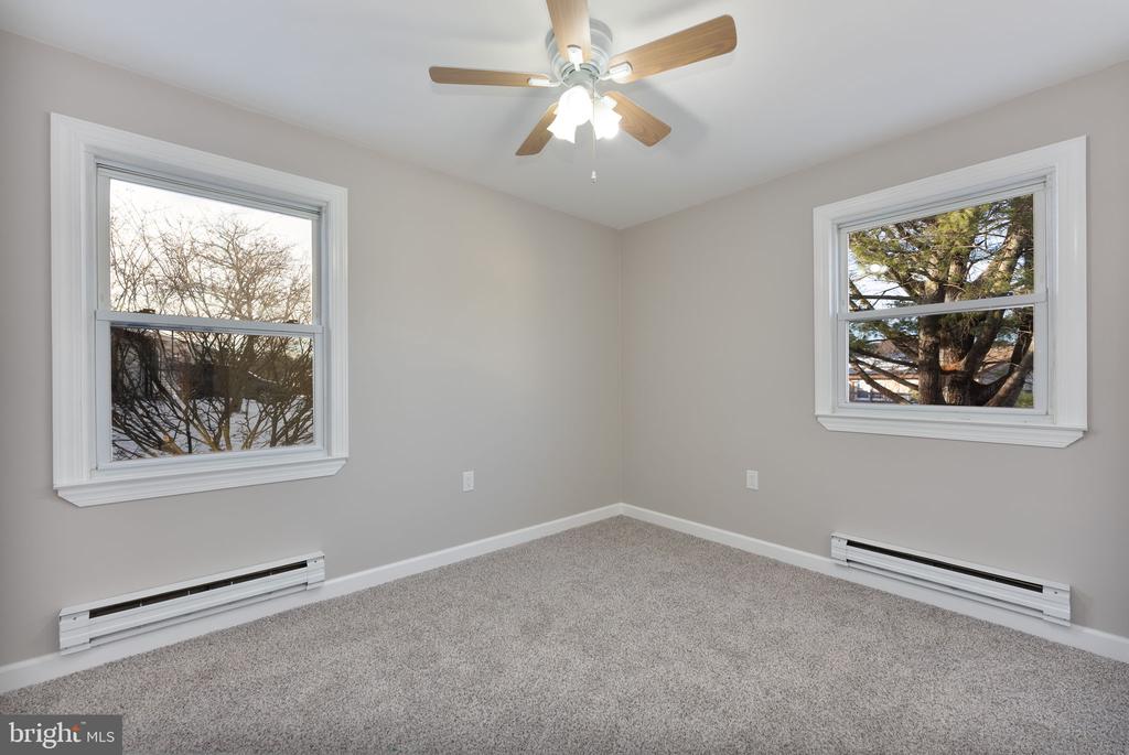 5 GREENMEADOW LANE