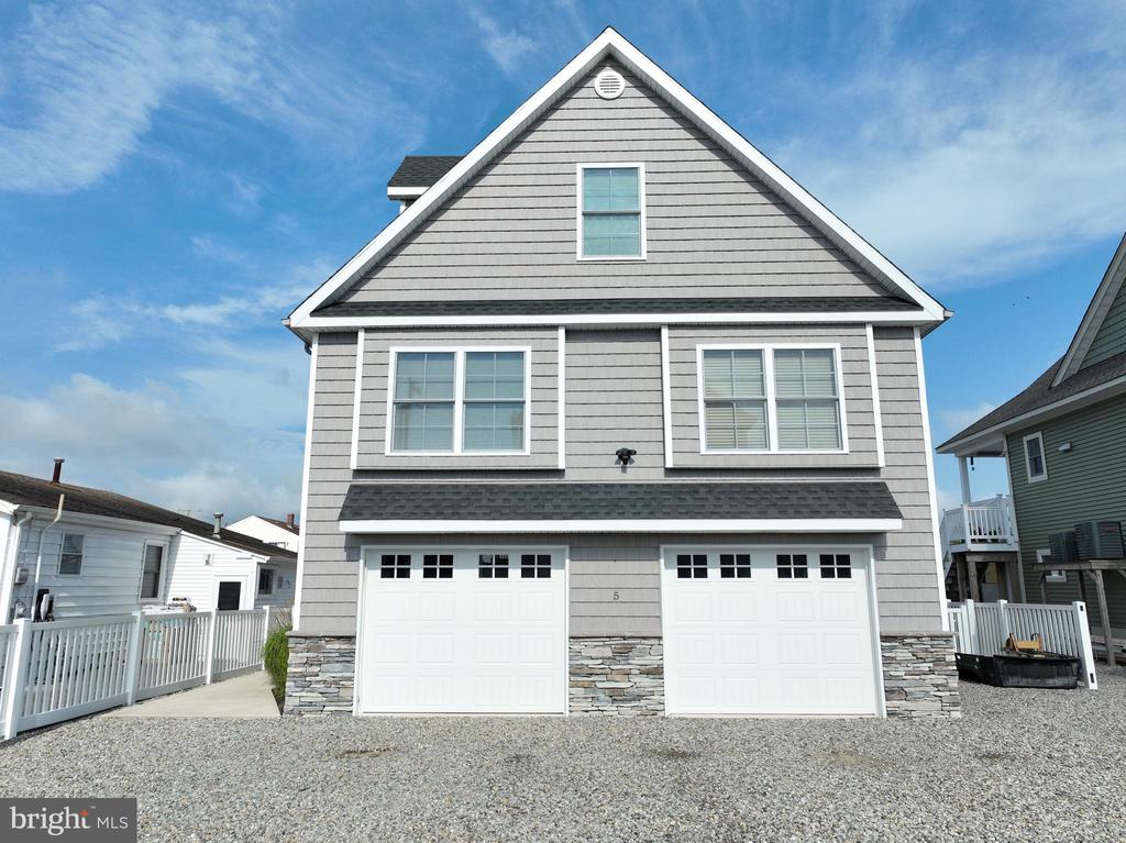 5 SANDS POINT ROAD