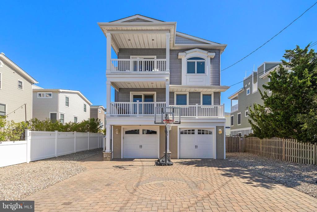 109 W 26 STREET