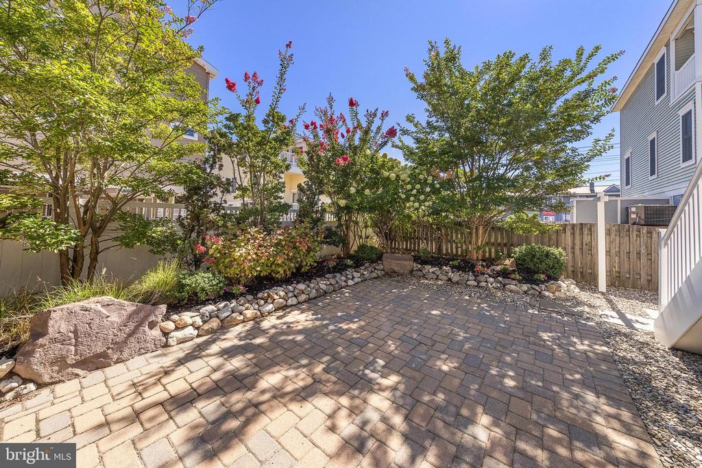 109 W 26 STREET