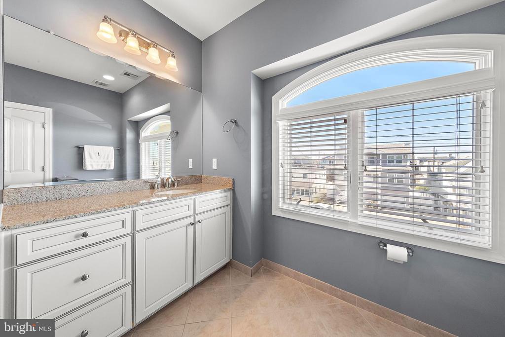 109 W 26 STREET
