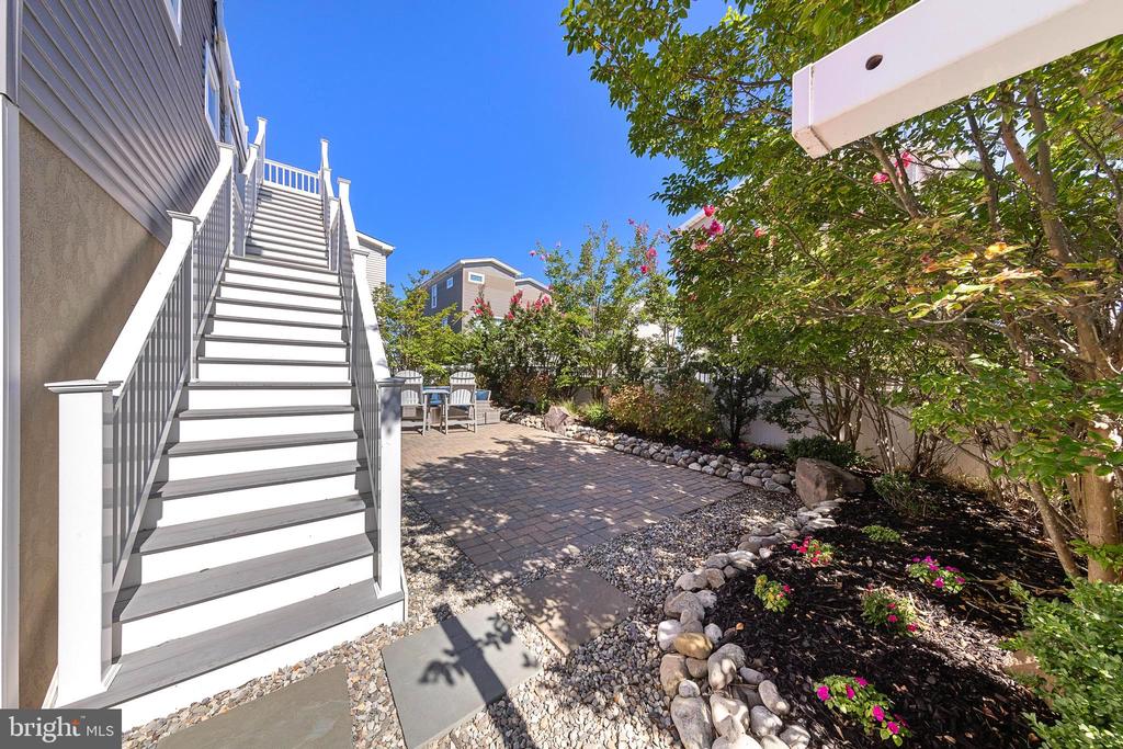 109 W 26 STREET