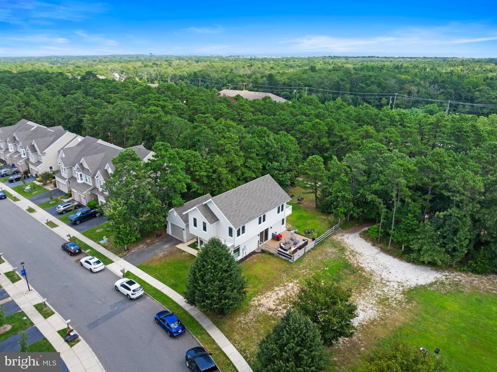 299 HAWTHORNE LANE
