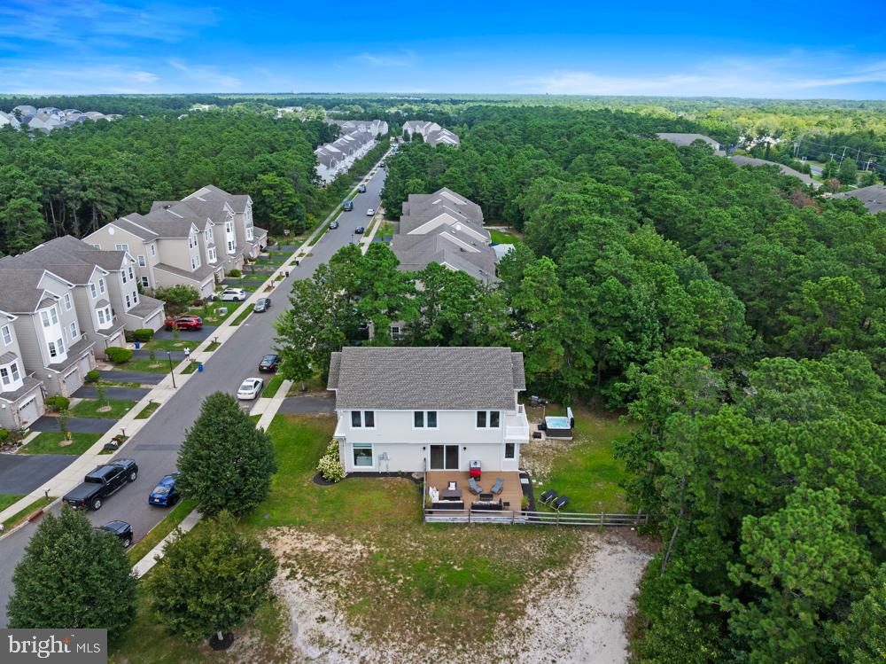 299 HAWTHORNE LANE