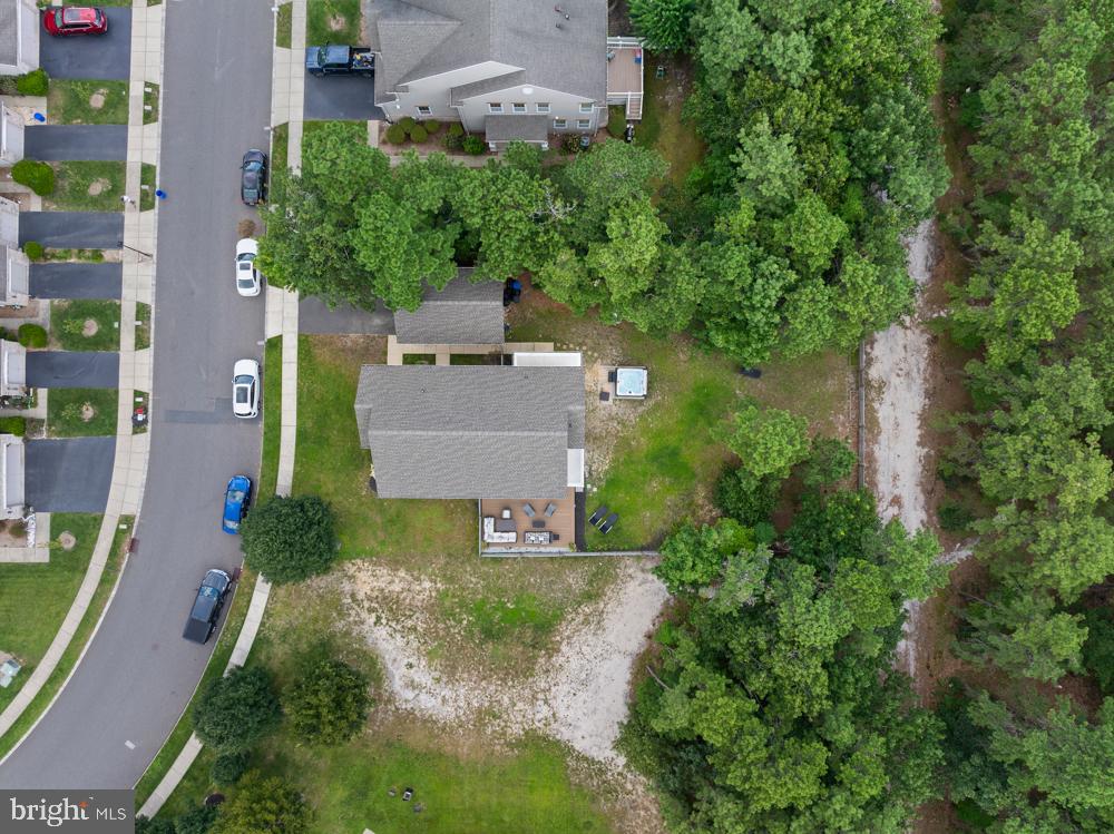299 HAWTHORNE LANE