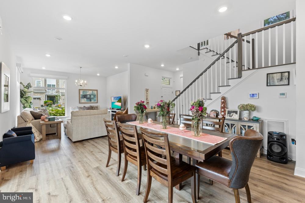 299 HAWTHORNE LANE