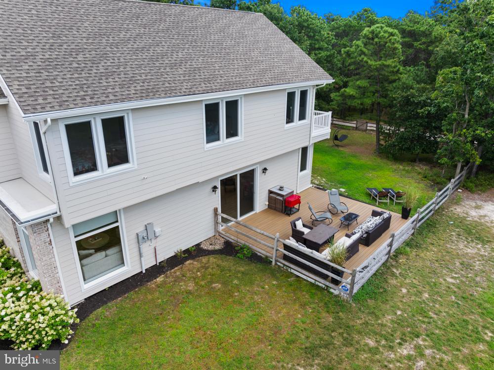 299 HAWTHORNE LANE