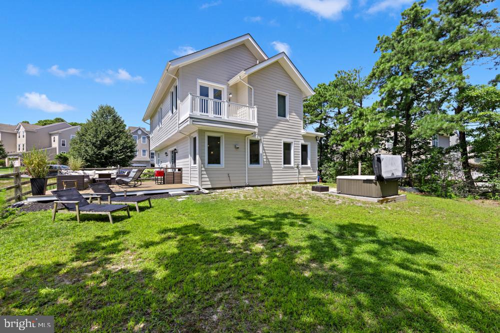 299 HAWTHORNE LANE