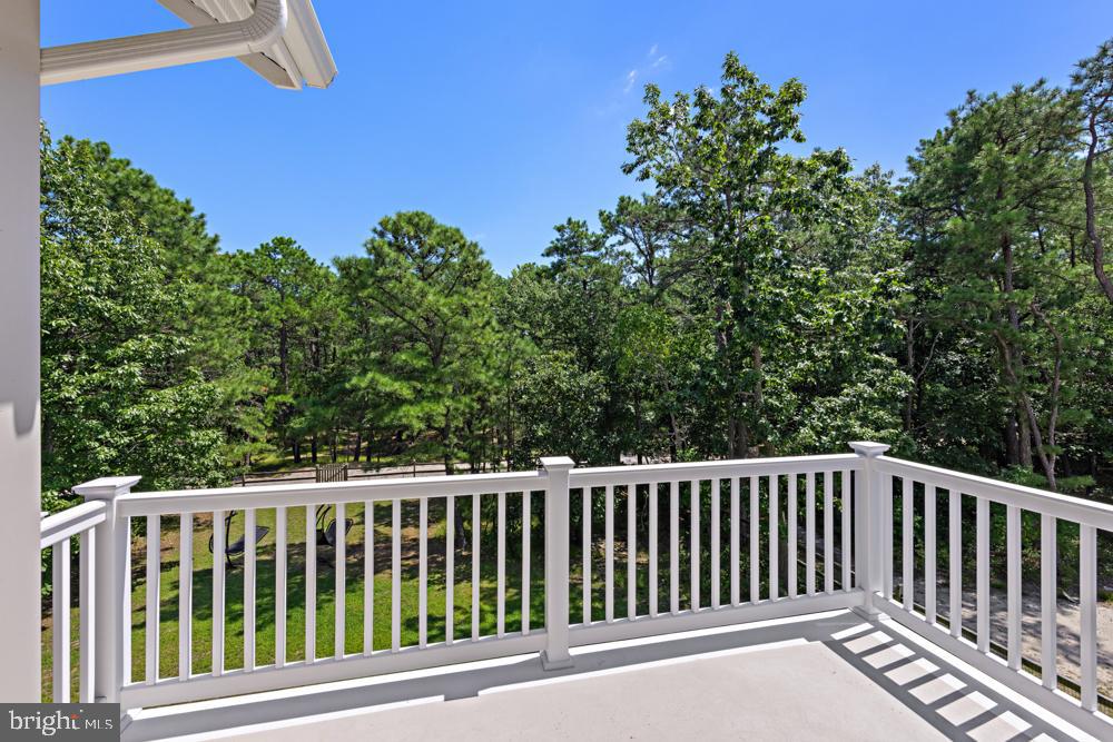 299 HAWTHORNE LANE
