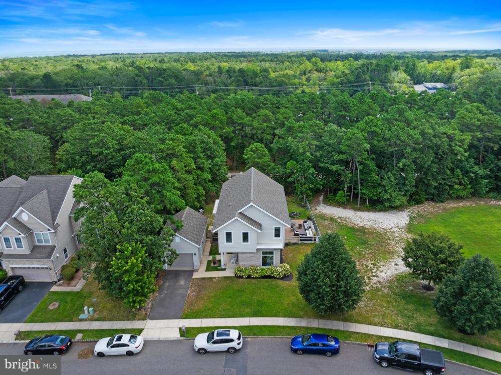 299 HAWTHORNE LANE