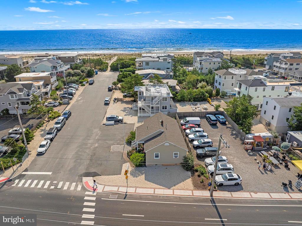 2 E 79TH STREET