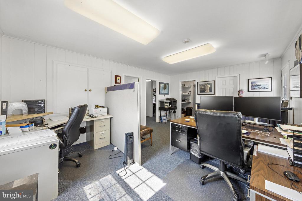 2 E 79TH STREET