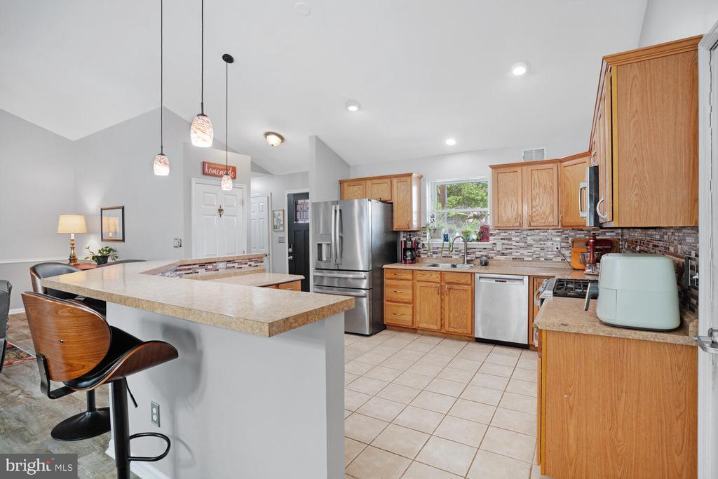 2 STONE GATE
