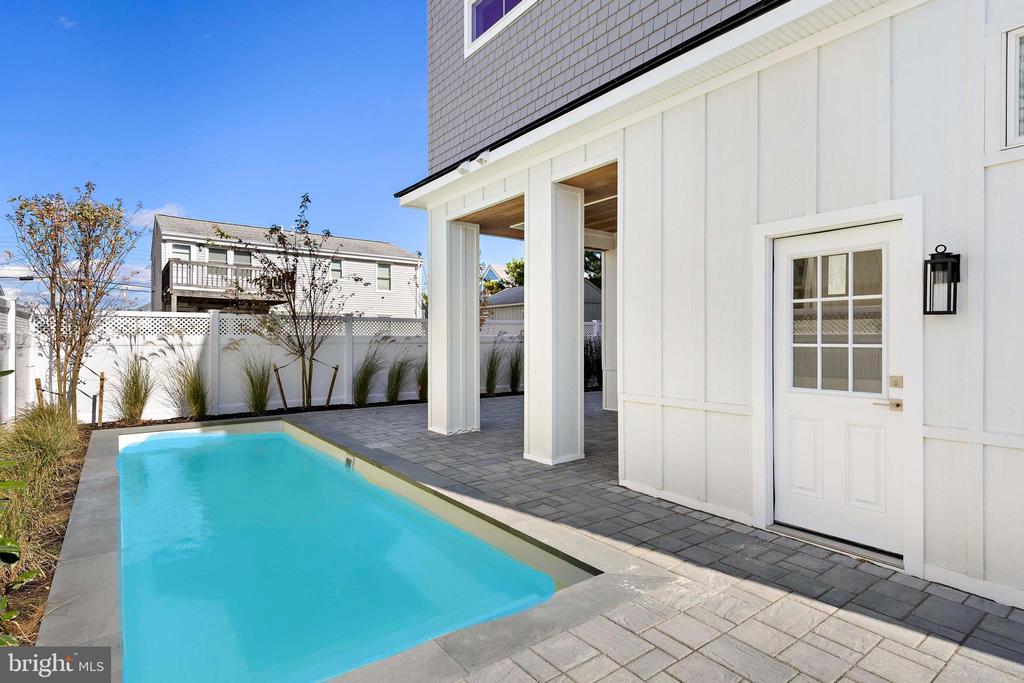 21 WEBSTER AVENUE