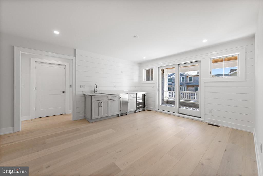 21 WEBSTER AVENUE