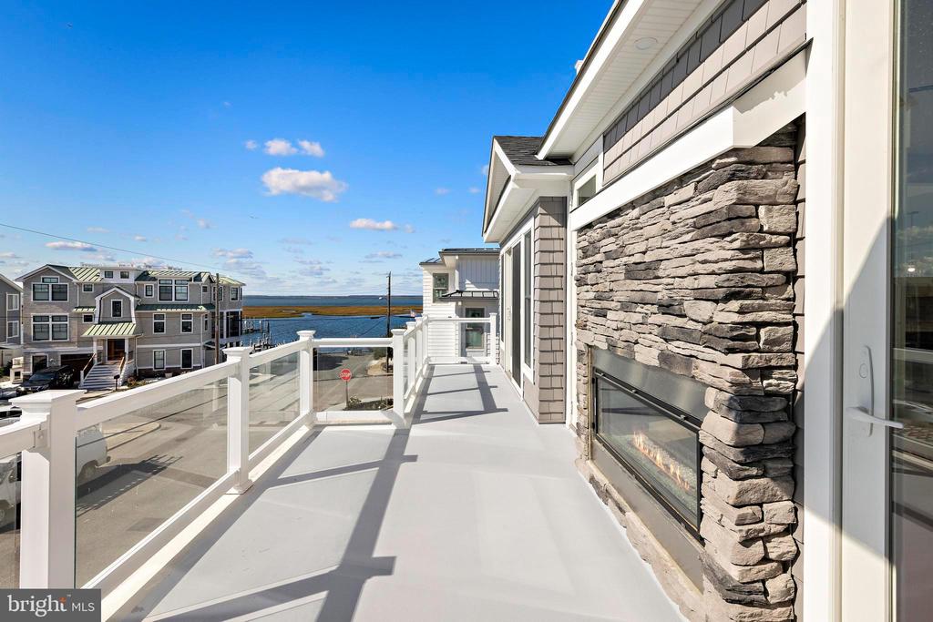 21 WEBSTER AVENUE