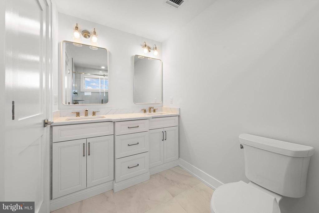 21 WEBSTER AVENUE