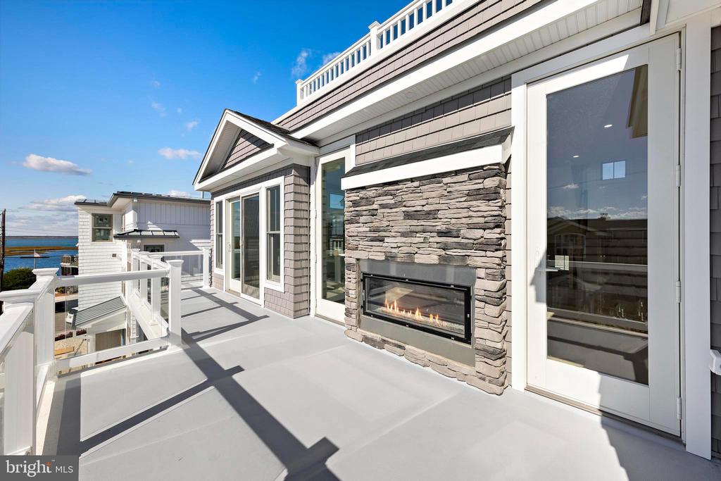 21 WEBSTER AVENUE