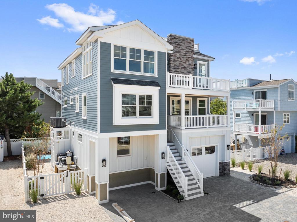 20 W JOSHUA AVENUE