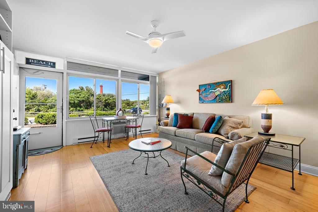 401 BROADWAY Unit: 6