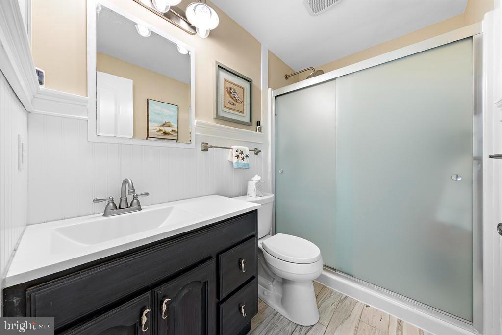 401 BROADWAY Unit: 6