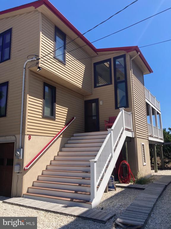 9 E 80TH STREET